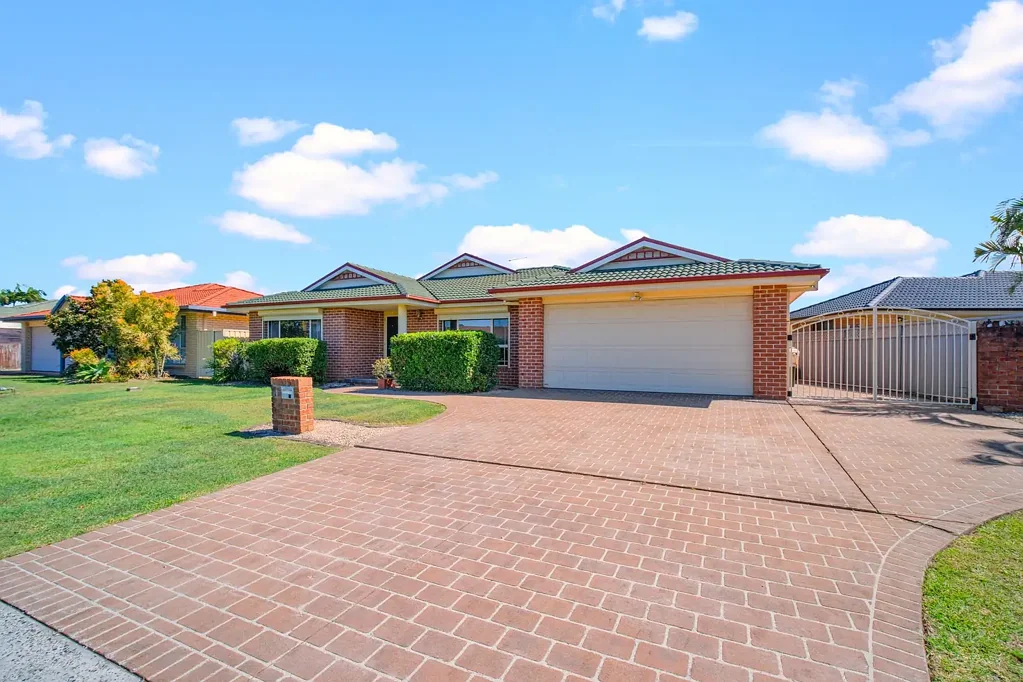 4 Asplenii Crescent, Tuncurry, NSW 2428