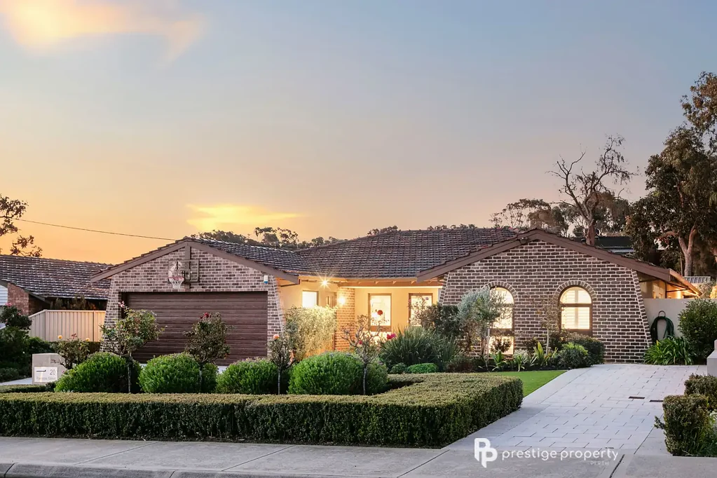 Karrinyup 5 Bedroom CHARACTER WITH MODERN CHARM