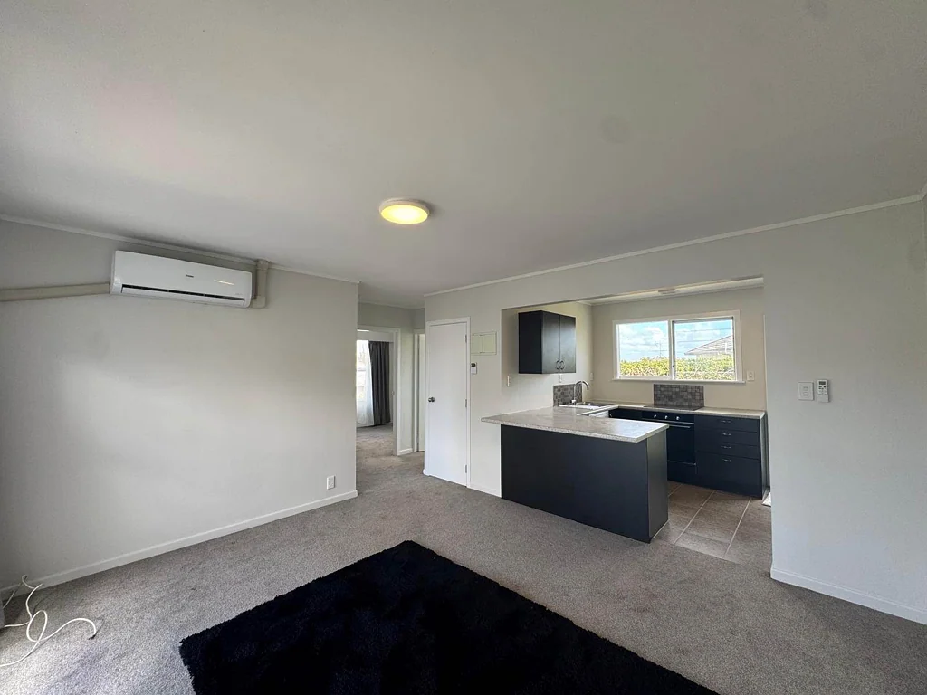 WATER INCLUDED 2 BEDROOMS IN ONEHUNGA