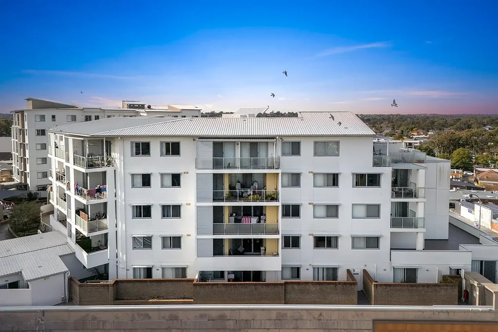Toongabbie 3Zimmer Modern Living in the Heart of Toongabbie: Stylish Three-Bedroom Apartment