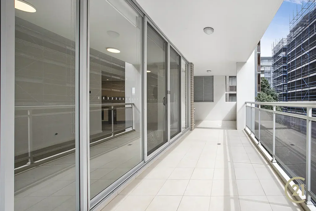Massive 2 bedroom apartment with wrap around balcony