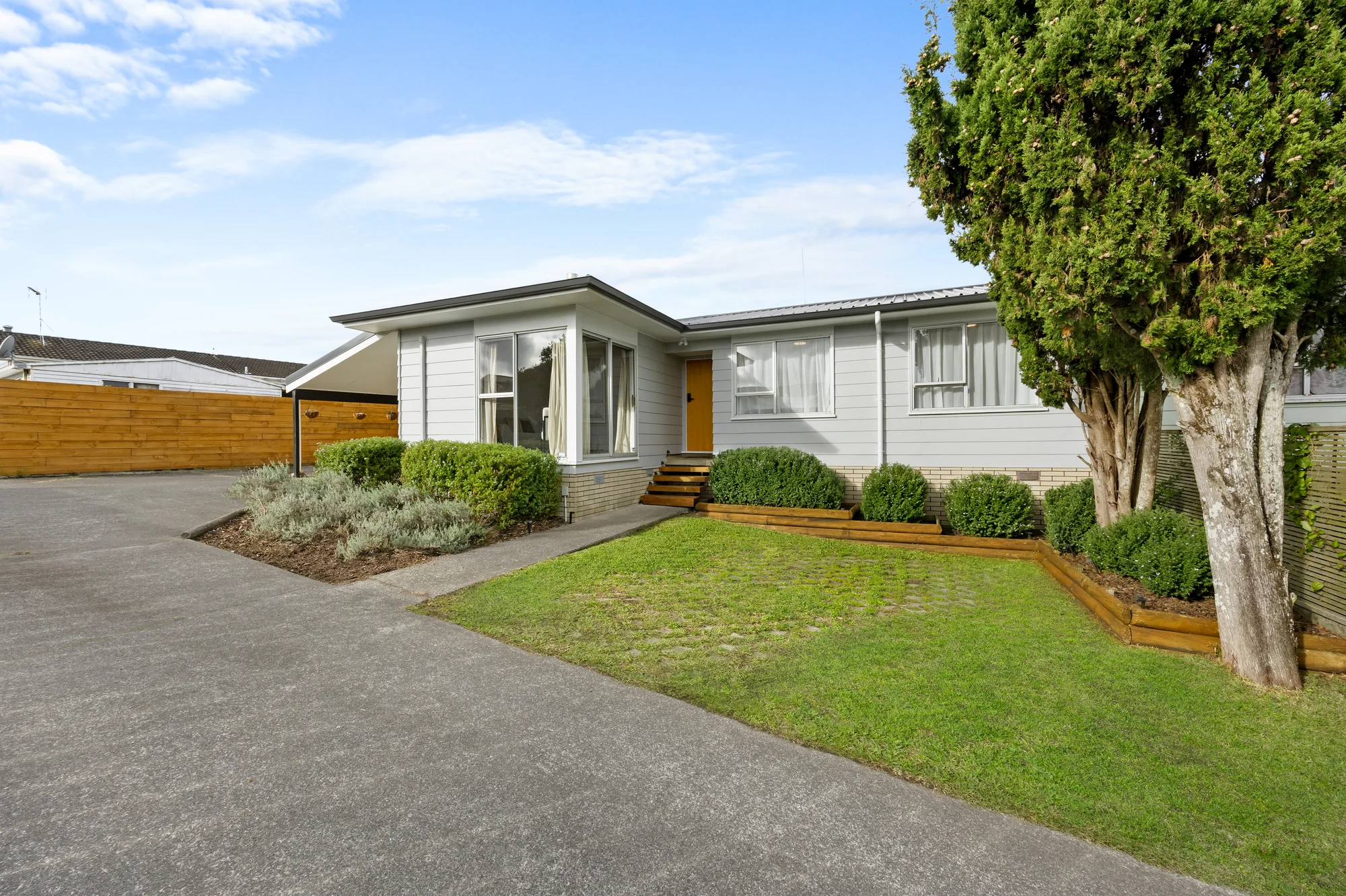 Pakuranga Heights 3ਬੈੱਡਰੂਮ The Feeling of Home Starts Here..
