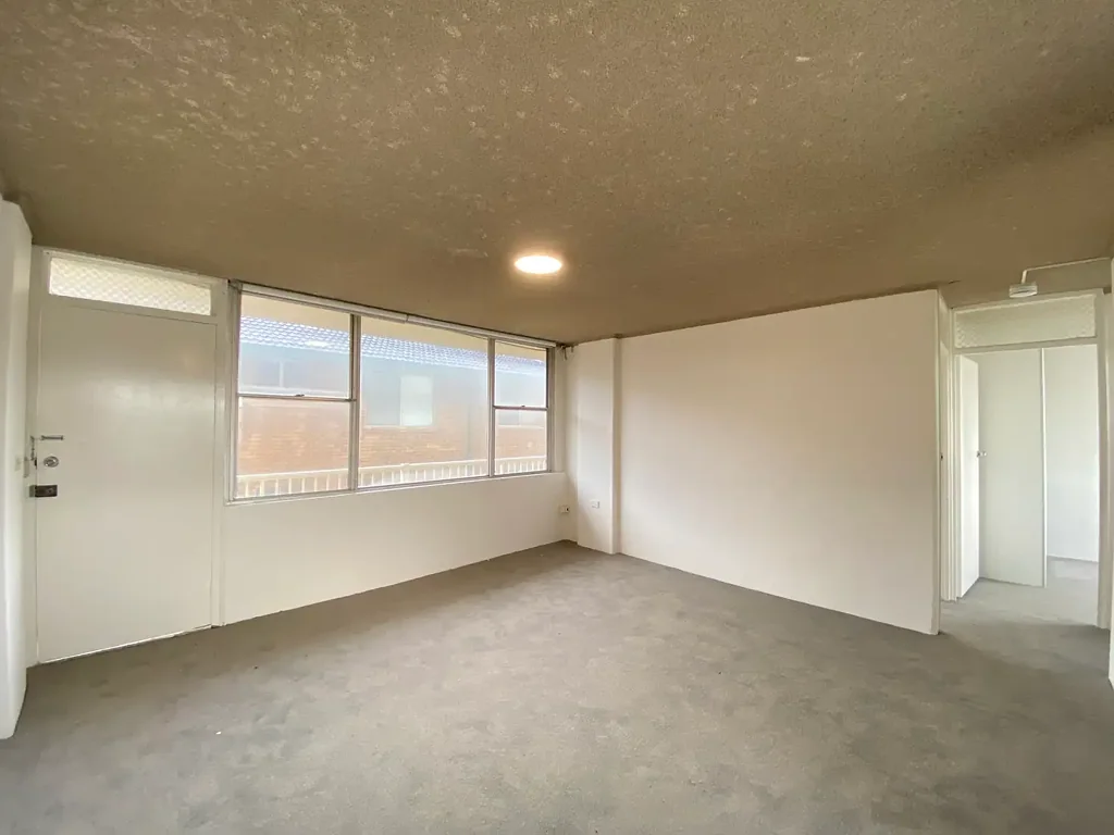 Bright & Freshly Updated Two-Bedroom Apartment in Prime Location
