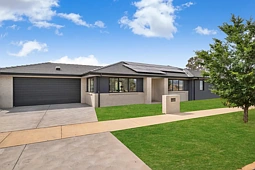 15 Bob Whan Street, Strathnairn