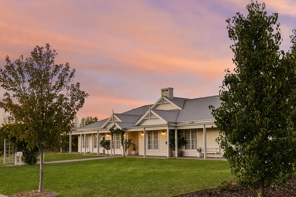 Mudgee 5غرفة نوم LUXURY LIVING REDEFINED - 2,000SQM OF PURE ELEGANCE