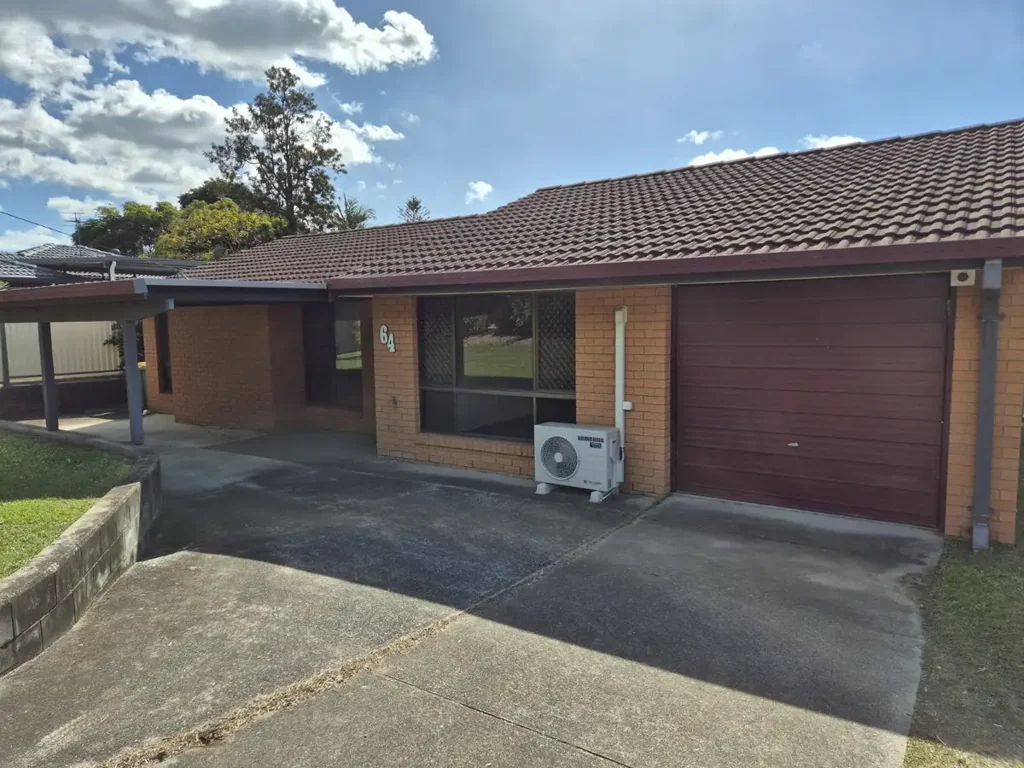 Tidy Home - Great Location
