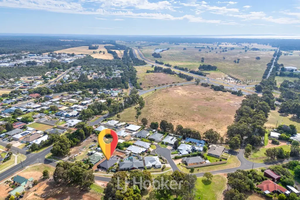 39 West Road, Capel, WA 6271
