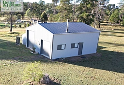 4 Happy Valley Road, Wallangarra