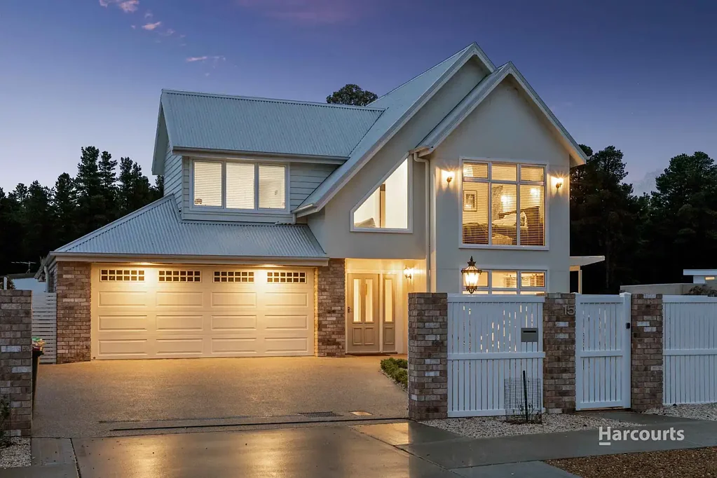 Seven Mile Beach 4બેડરૂમ Modern Coastal Family Entertainer