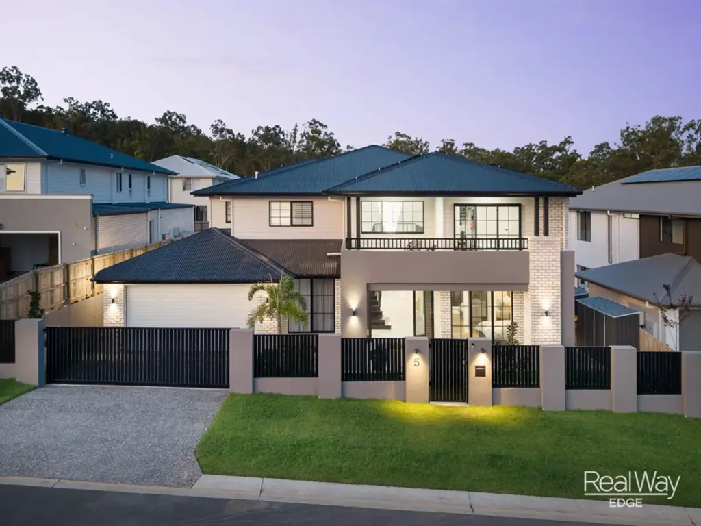 5 Mackinac Court, Spring Mountain, QLD 4300