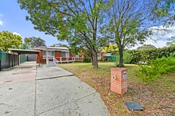 75 Goldstein Crescent, Chisholm
