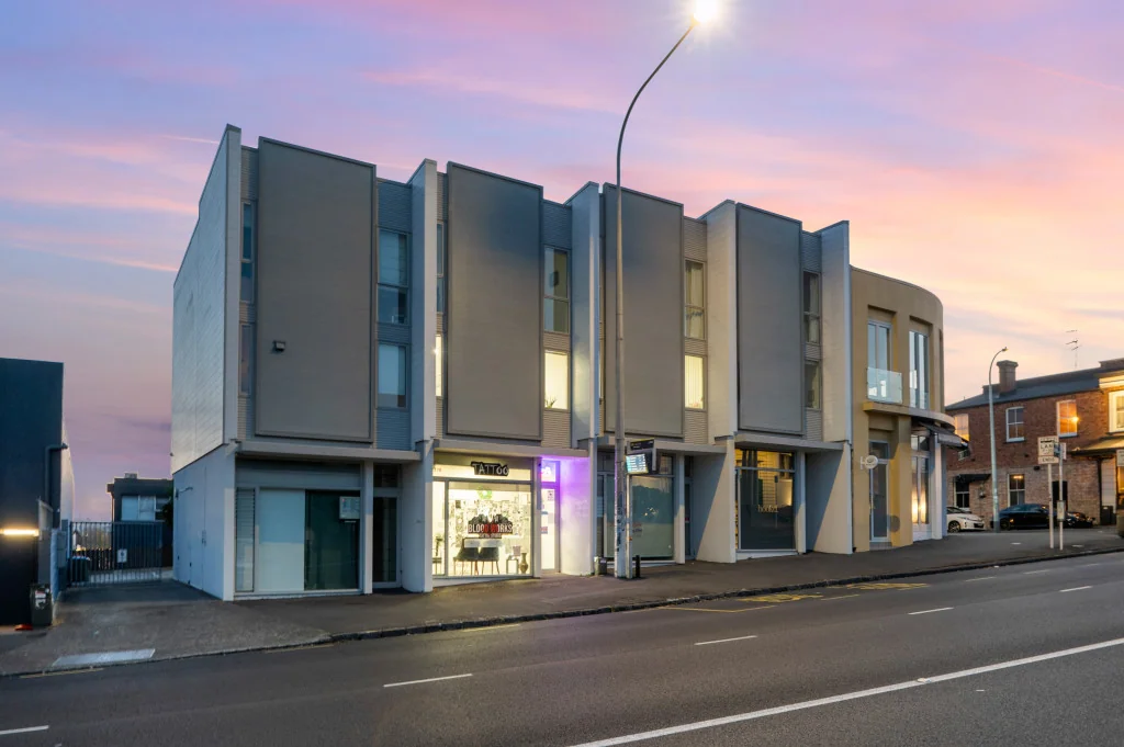 Auckland Central 2部屋 RARE OPPORTUNITY - Stylish Two-Level Apartment