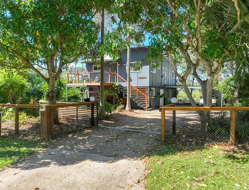 2 Waterside Drive, Macleay Island, QLD 4184, 4 ਕਮਰੇ, 2 ਬਾਥਰੂਮ, House