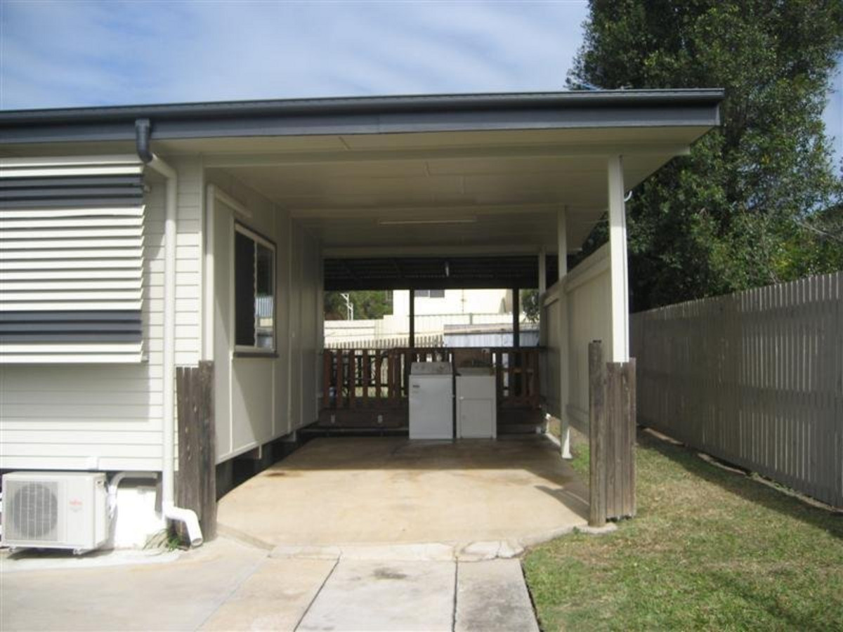 6 AERODROME RD, CLINTON QLD 4680, 0 Bedrooms, 0 Bathrooms, House