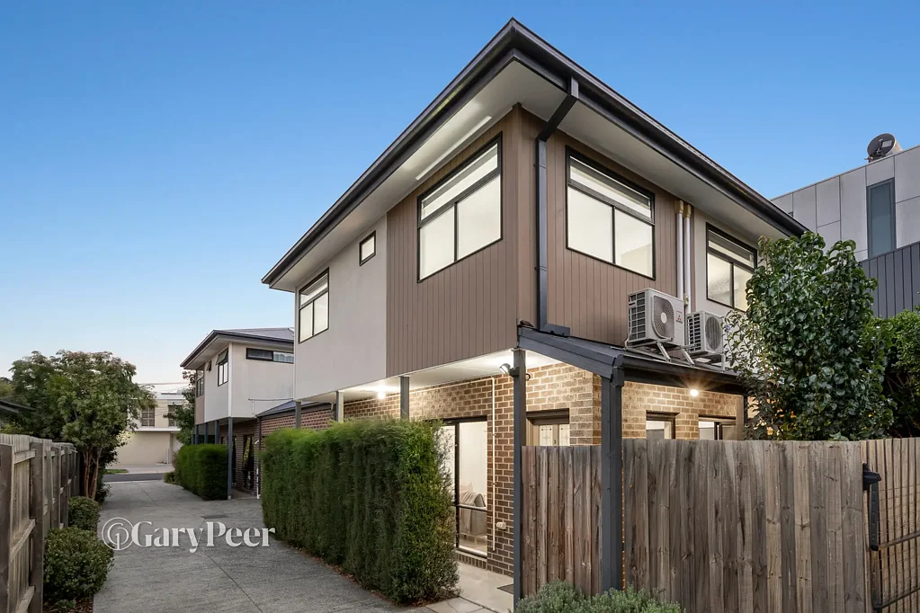 2/14 Arawatta Street, Carnegie, VIC 3163