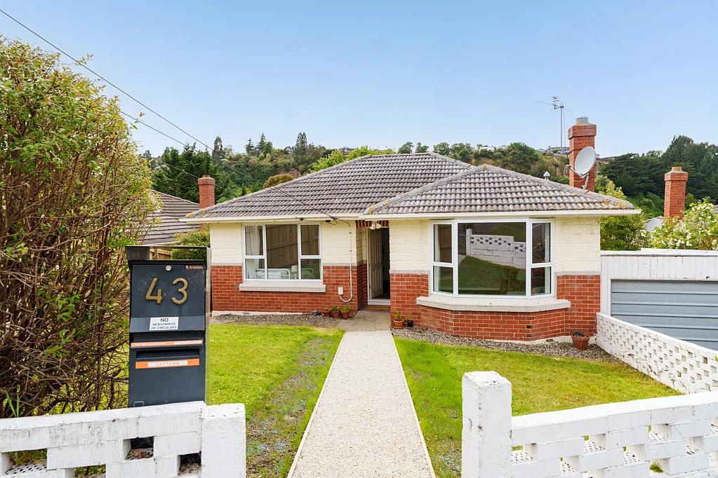 Bradford 2ਬੈੱਡਰੂਮ Sensible, sunny and solid