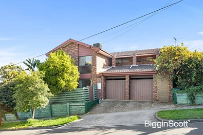 Doncaster 5 Slaapkamer Versatile Living & Future Opportunity in Prime Doncaster