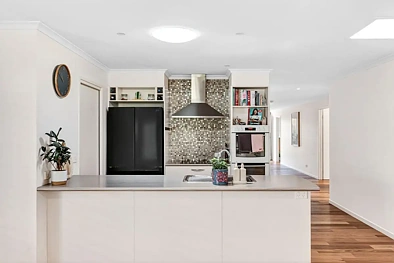 रसोईघर - 99 SPRING VALLEY DR, TORQUAY VIC 3228