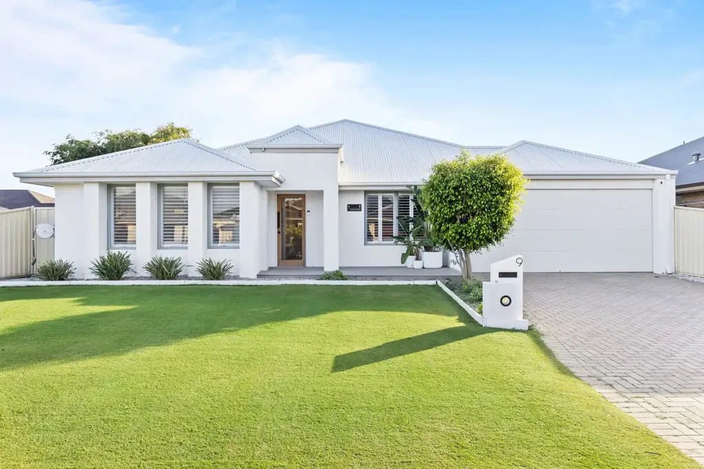 9 Duranbah Road, Secret Harbour, WA 6173