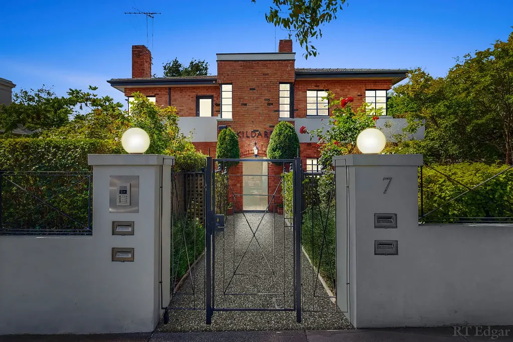 Hawthorn 2غرفة نوم Art Deco Elegance with a Private Garden