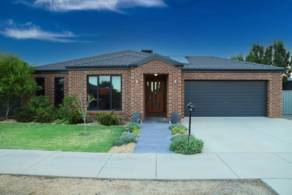 19 Killarney Crescent, Tatura, VIC 3616
