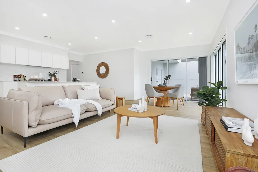 Modern & Incredibly Spacious Townhouse