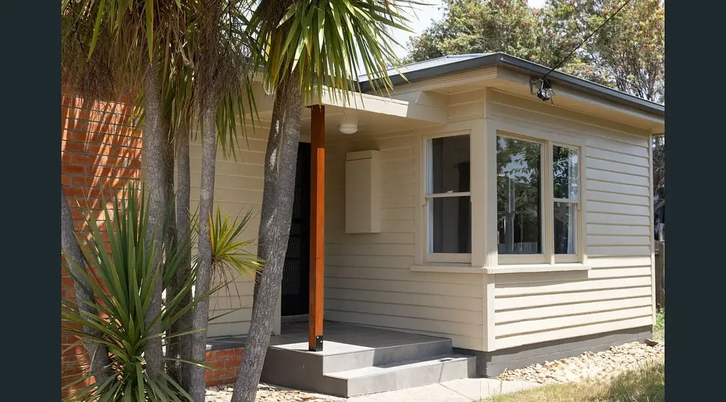 Devonport 3 Bedroom Charming 3 Bedroom Post War Home in Quiet Sought After Location