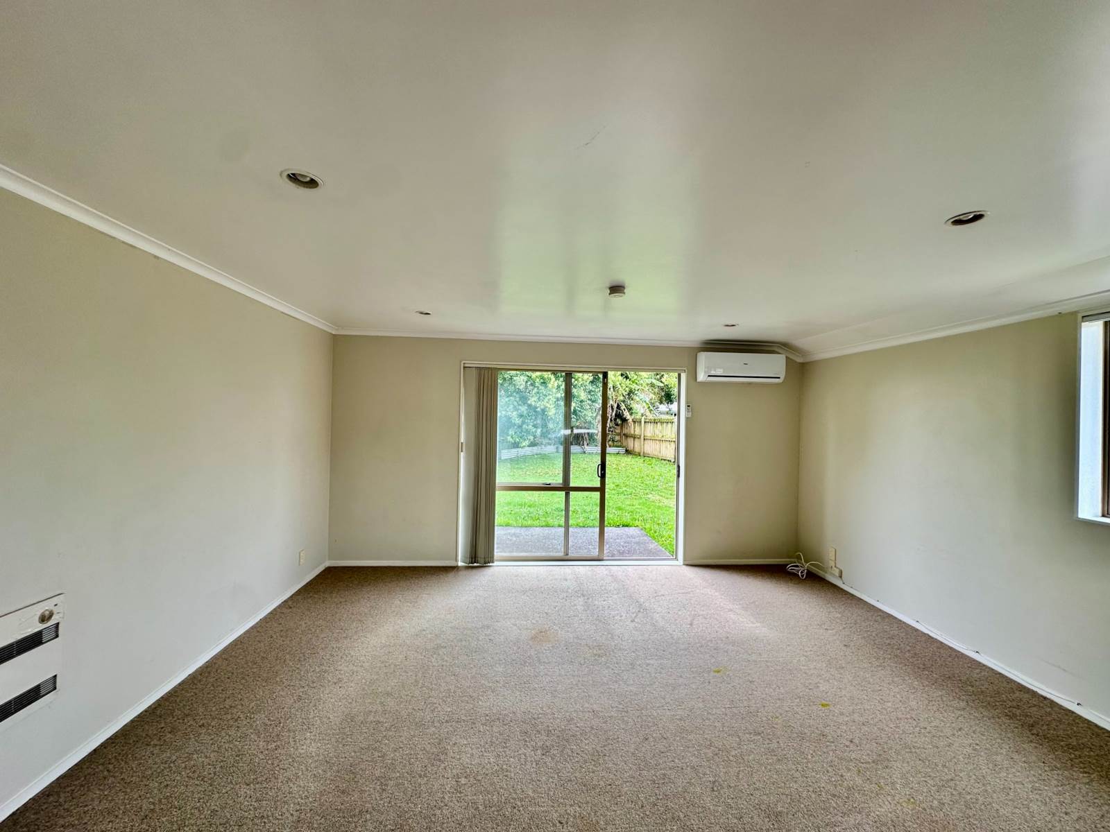 26a Rathgar Road, Henderson, Auckland - Waitakere, 2 Kuwarto, 0 Banyo, House