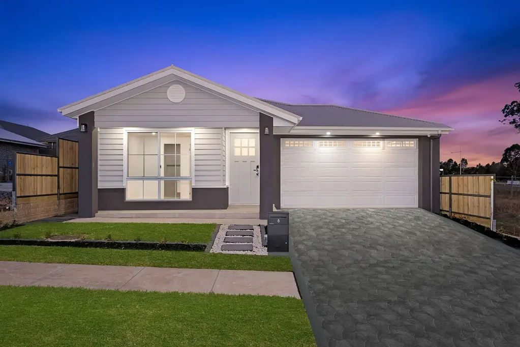 8 Equestrian Street, Cobbitty, NSW 2570