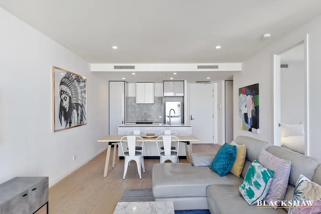 City 2Zimmer Elevated Living in Convenient City Location