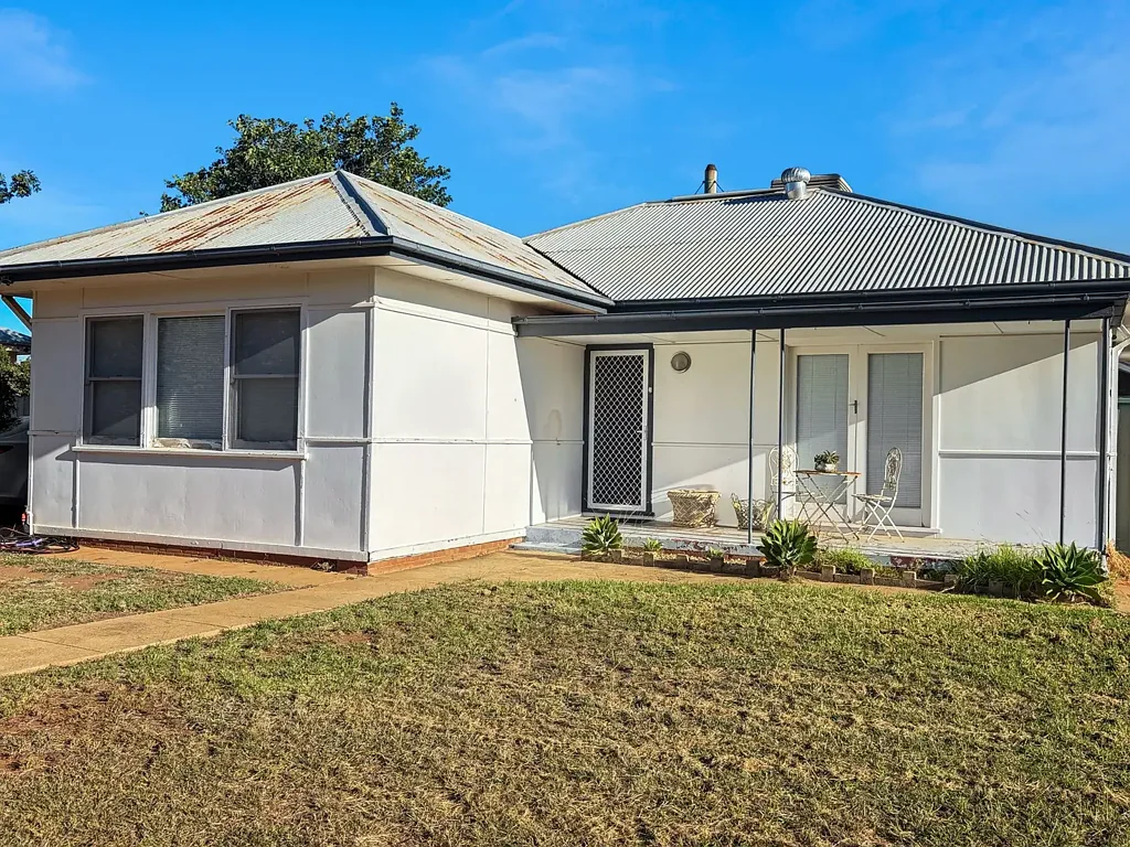 10 Brigalow Street, Leeton, NSW 2705