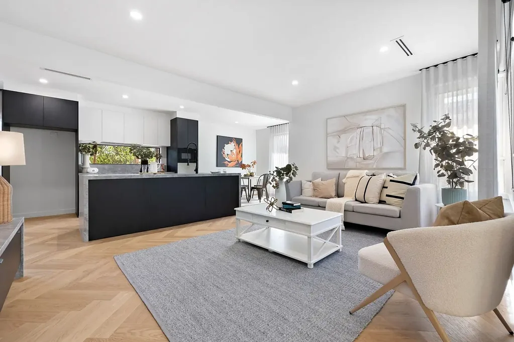 Mount Waverley 4침실 Newly Appointed Stylish Living in MWSCZ