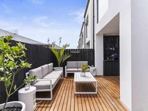 Silverdale 3房  Seriously Good Buying - Owners Have Purchased!