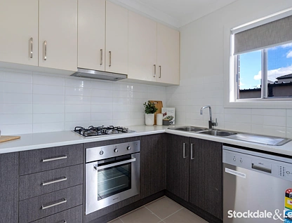 4/335 Grand Boulevard, Craigieburn, North Melbourne, 2 Bedrooms, 1 Bathrooms, Townhouse