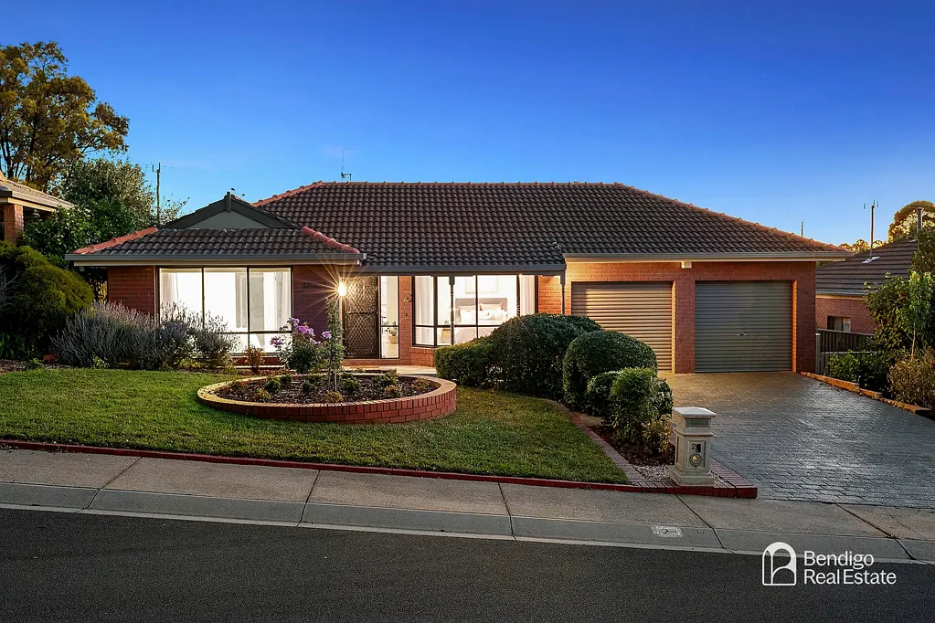 2 Harley Mews, Strathdale, VIC 3550