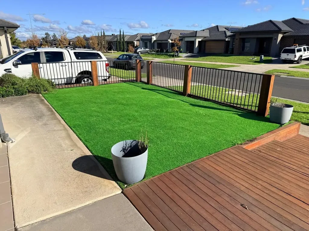 SECURE and ENERGY EFFICIENT LIVING IN MANOR LAKES – FULL OF SUNLIGHT AND WALK TO EVERYTHING!