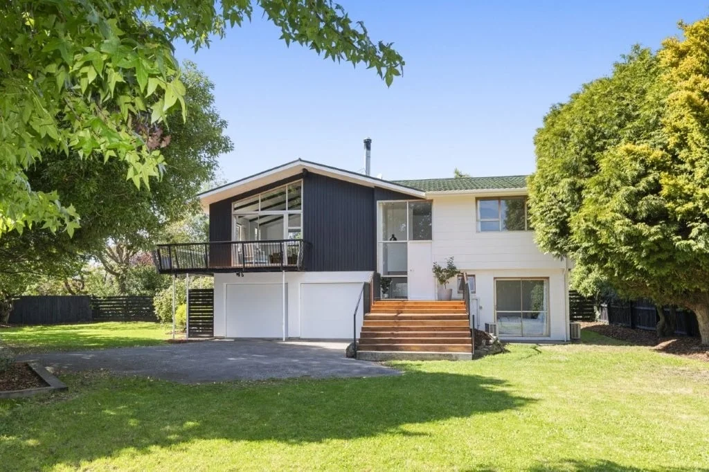 Four Bedroom Home On Beautiful Grounds In Avonhead!