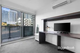 24/14 Spring Street, Box Hill