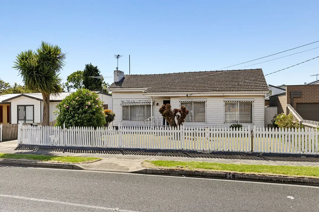 Light-Filled Home with Generous Yard, Alfresco Area and Ample Parking