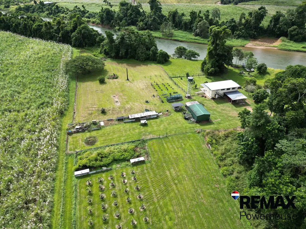 Munro Plains 4غرفة نوم Dual Living Waterfront Hobby Farm