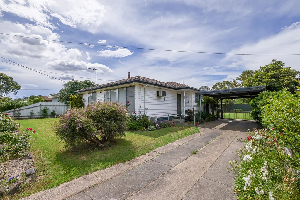 27 Mills Street, Heyfield, VIC 3858
