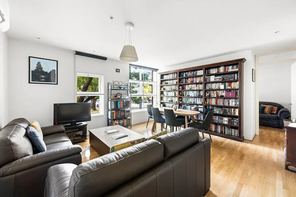 East Melbourne 2Moenga NEW 3D FLOORPLAN & 3D TOUR *NOW AVAILABLE*