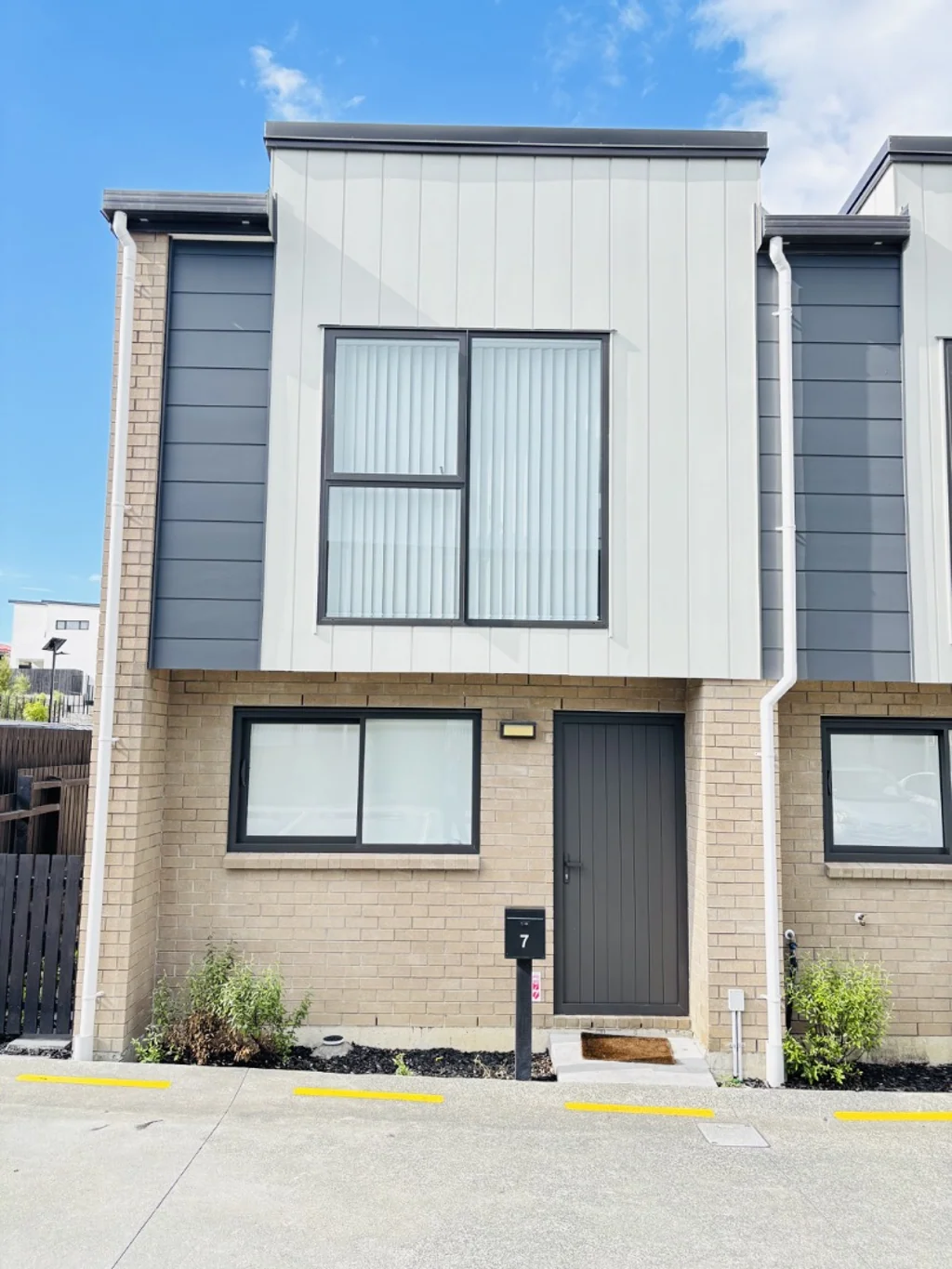 MANGERE BRIDGE, 3 BEDROOMS