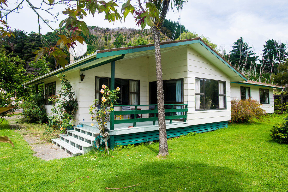 322 Bruce Road, Whatatutu, Gisborne, 4 rūma, 1 rūma horoi