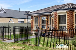6 Masterton Place, Cranbourne East