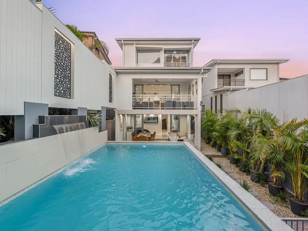 Mount Ommaney 5Kwarto Architectural Grandeur Meets Resort-Style Serenity
