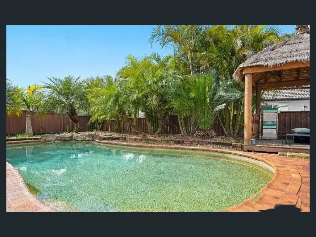 Spacious 5-Bedroom Family Home in the Heart of Toongabbie – Perfect for Growing Families!