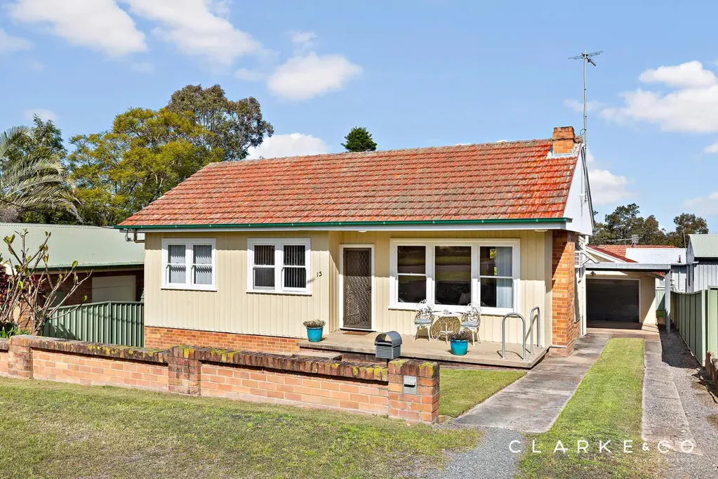 13 Clarence Street, Tenambit, NSW 2323, 3 slaapkamers, 1 badkamers, House