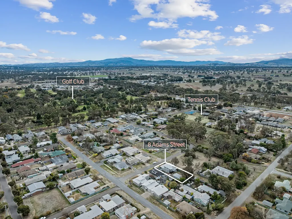 Mansfield 4બેડરૂમ Spacious Family Home with Shed - All Within Easy Walking Distance to Town