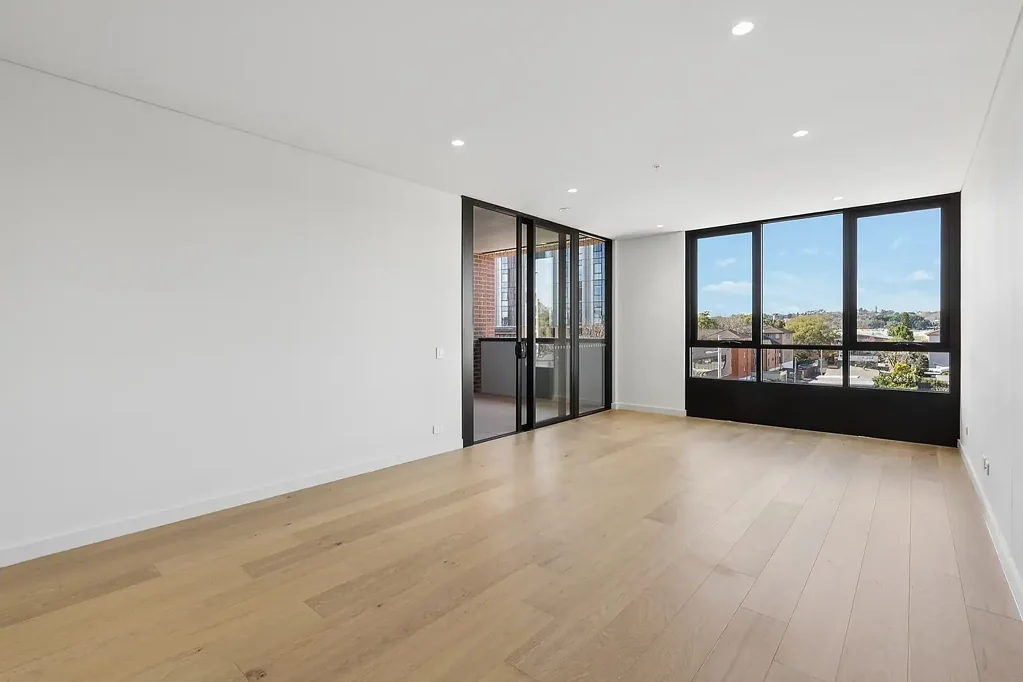 Brand-New Luxury Living in Resort Style Residence ‘The Kensington’ | Unfurnished